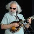David Grisman taught Andy Statman how to play mandolin and look cool doing it. (video)