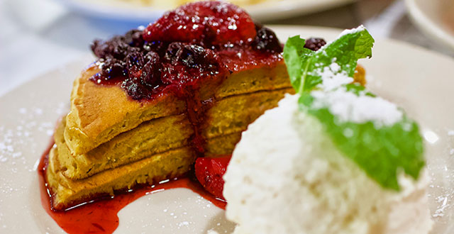 Scrambl’z is entirely capable of beating a couple eggs, but their airy pancakes are a solid choice. Photo by John Dyke