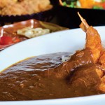 The fried shrimp curry at Kizuna comes with large, ultra-crispy shrimp and a heaping helping of gravy-like curry. Photo by John Dyke